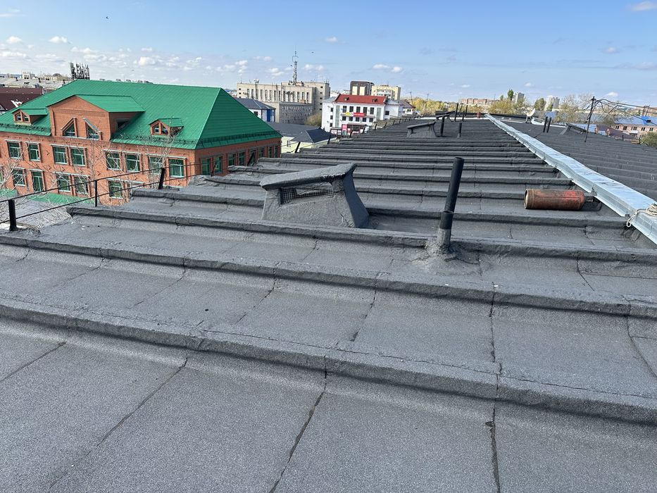 Профессиональный ремонт кровли.