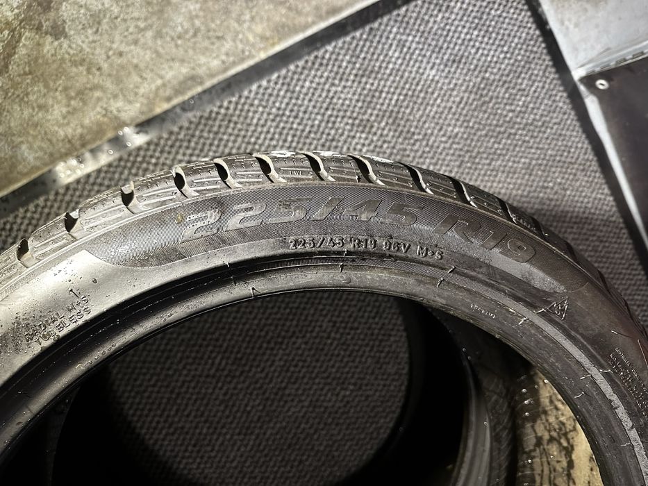 225/45 R19 96V XL - Pirelli Scorpion M+S Oferta