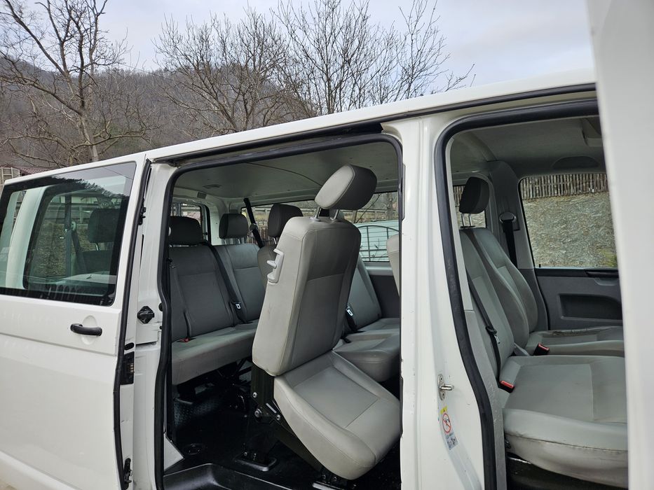 Vw /t5/ 8+1/2015/Impecabil/