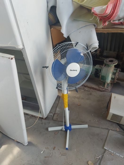 Продам холодильники и другое