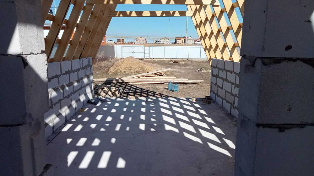 Продам недостроенный дом