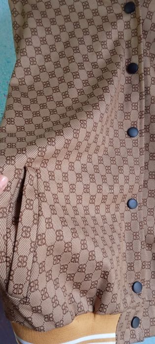 Ayol qizlar uchun kiyim