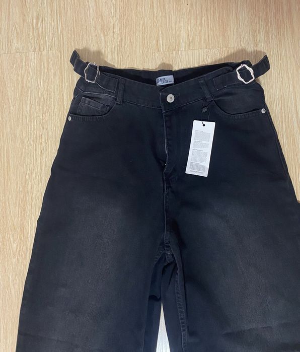 Чисто нови дънки