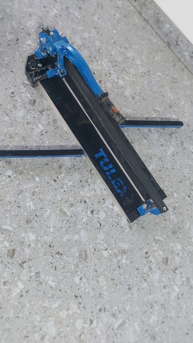 Плиткорез Совершенно Новый