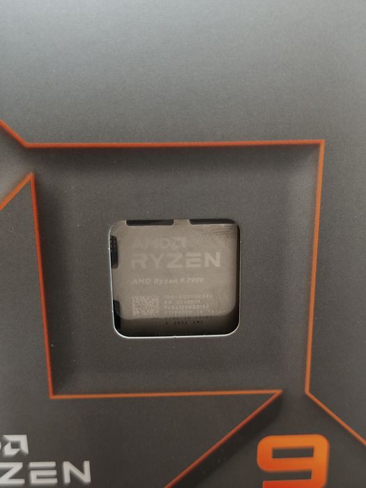 Procesor AMD Ryzen 9 7900 Full Box