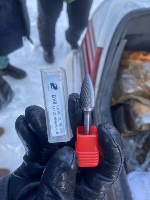 Продаю токарьные инструменты