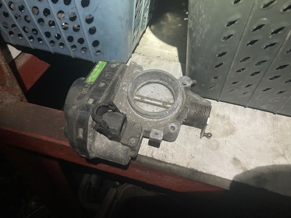 Дроссельная заслонка Мерседес W210 M111 / Mercedes W210 M111