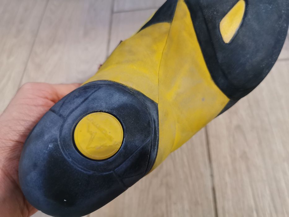 La Sportiva SKWAMA. Espadrile escalada