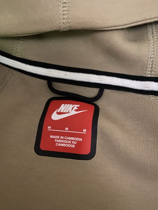 Hanorac Nike Tech