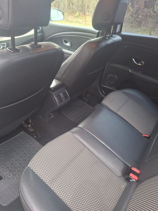 Vând Renault fluence 2013 1.5 dci