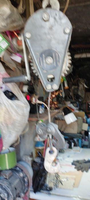 Продам таль-лебедку СССР.