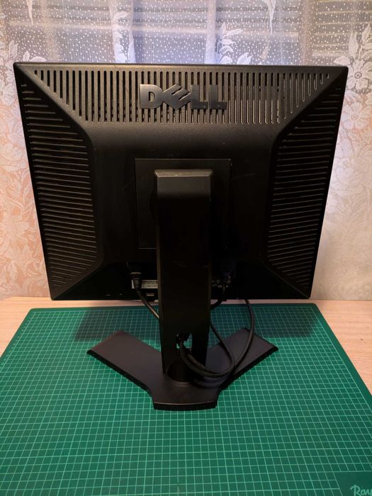 Monitor LCD Dell E198FP 19 inch vtv