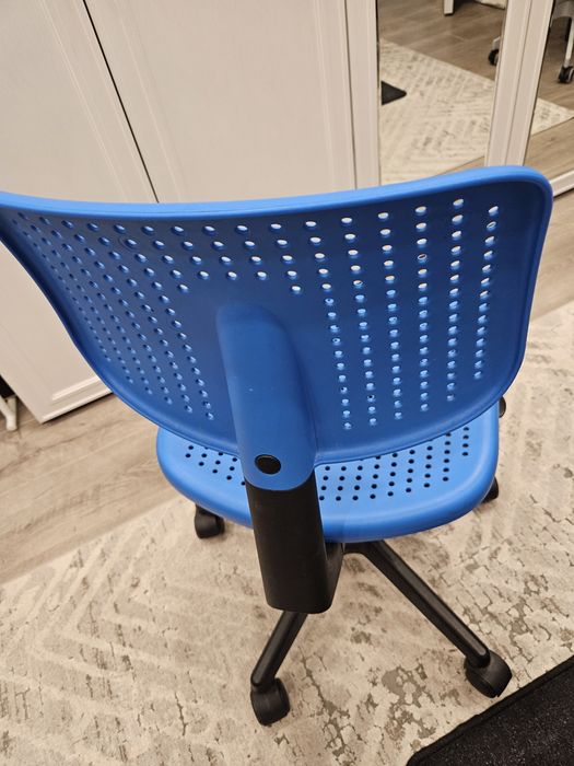 Продам Стул Икеа б/у