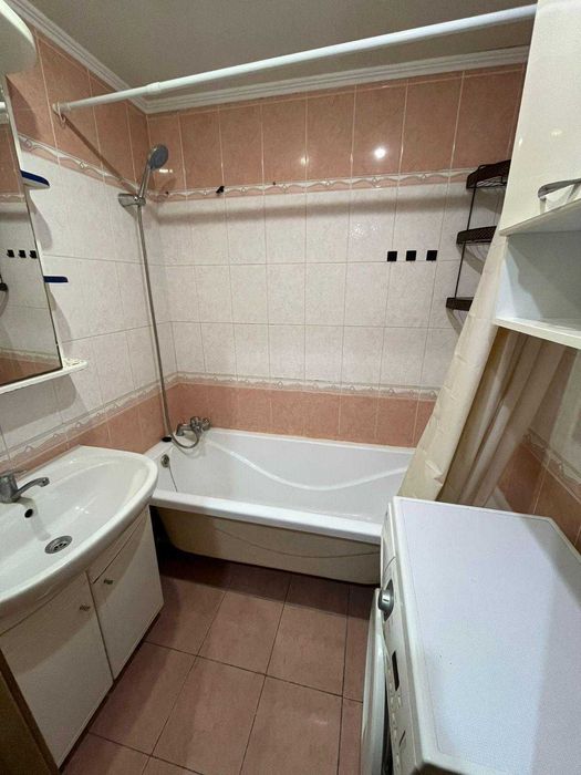 3шка в центре, на Драм театре