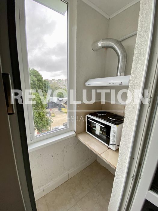 Дава се под наем Едностаен апартамент в Варна, Цветен квартал - 20 кв.м за 300 € - Снимка #3