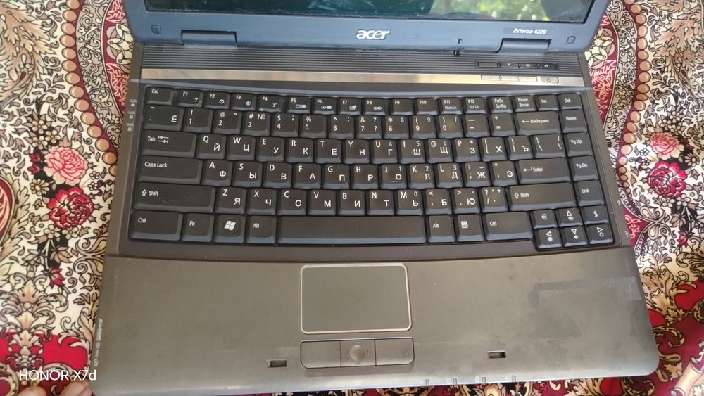 Noutbuk acer extensa 4220