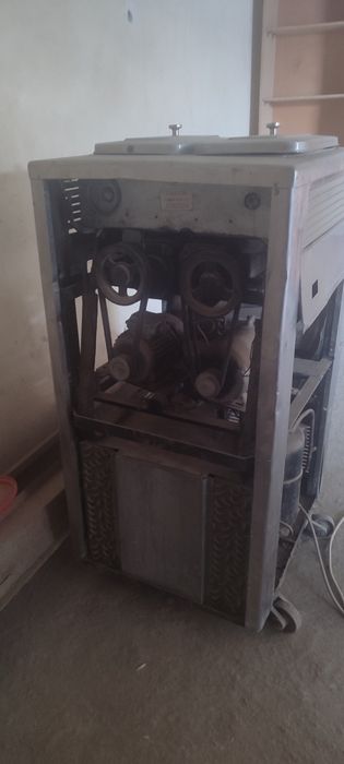 380w Muzqaymoq aparat Sotiladi