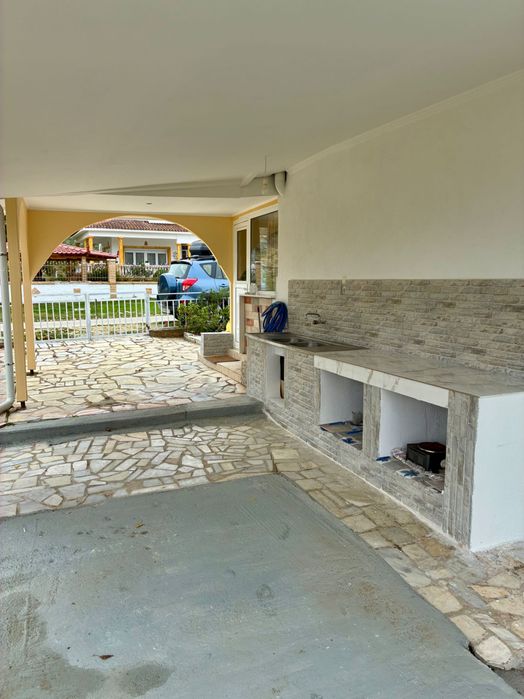 Отдава се къща в Гърция