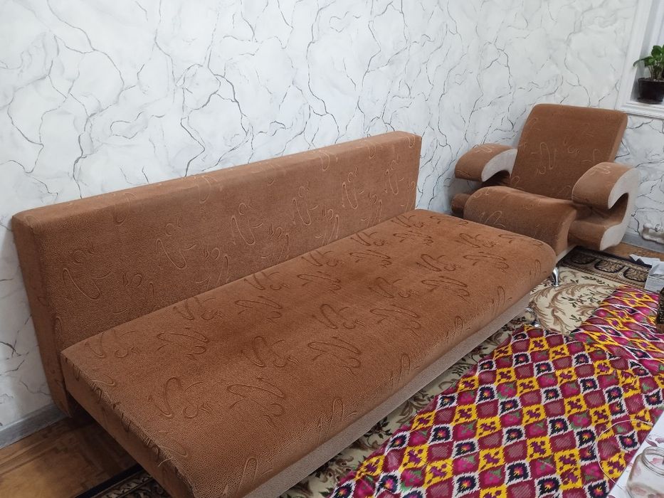 Диван и два кресла