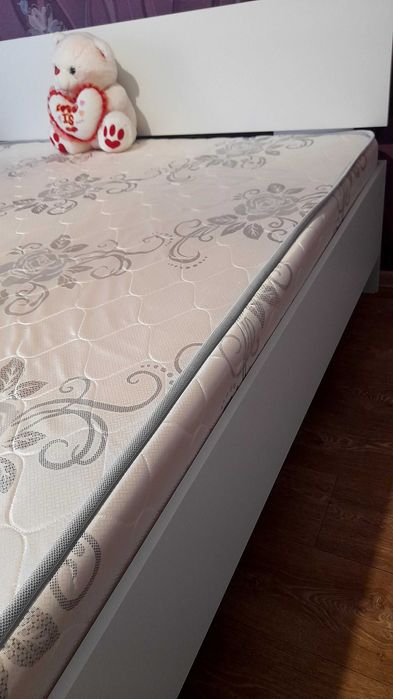 Продам кровать 160х200