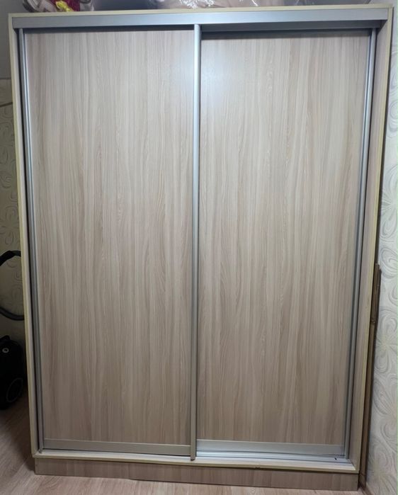 Продам шкаф купе