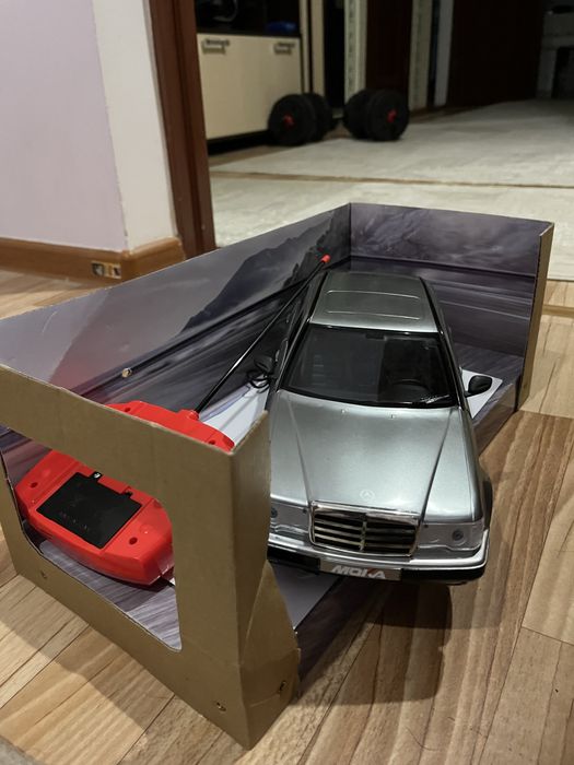 Игрушка w124 новый