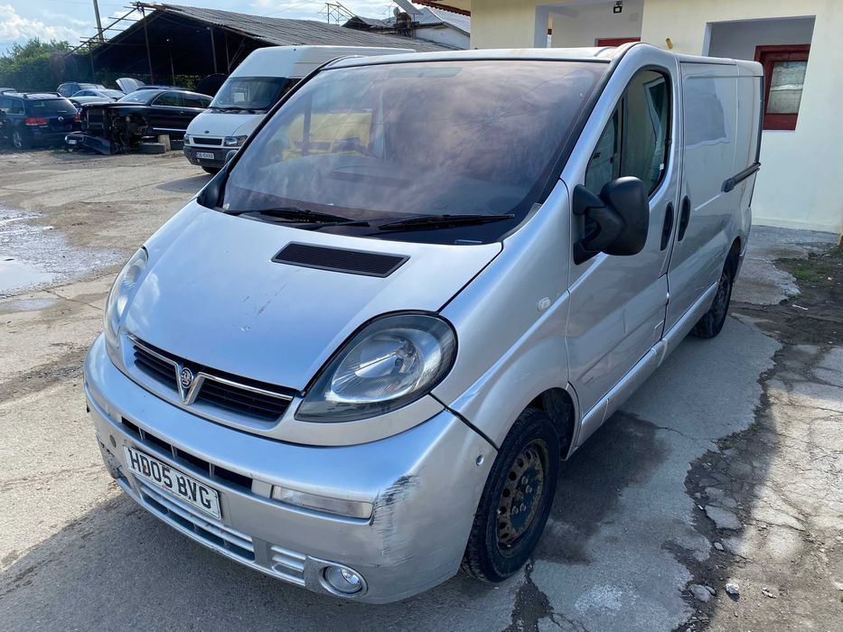 DEZMEMBREZ OPEL VIVARO 1.9 DTI 74 KW 101 cp tip F9Q 2005 import UK