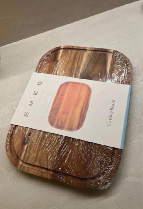 Tocator din lemn masiv Smeg, nou