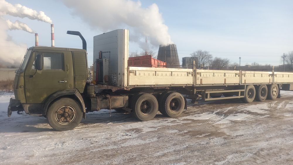 Продам 8 бортов 6 стоек борта с прицепа шмитц