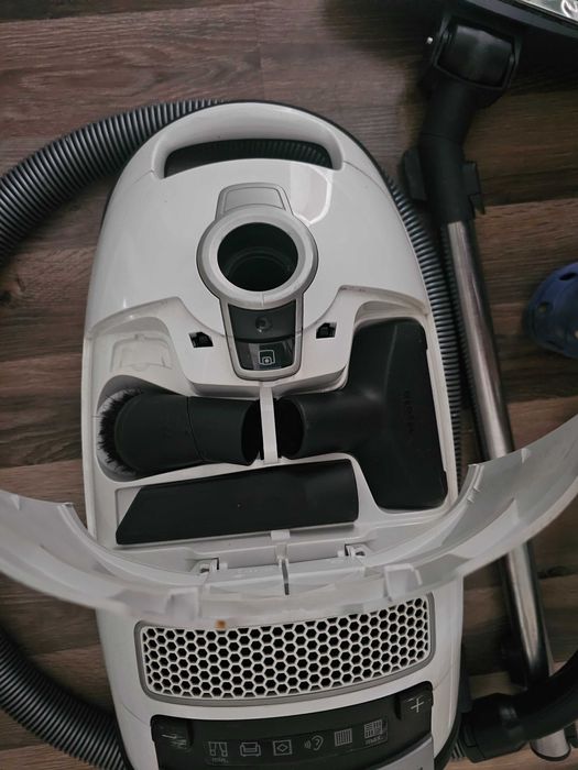 Miele s8340 с нови въгл. четки и лагери, с гранция  и извънг. сервиз!