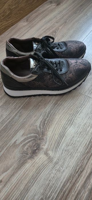 Дамски маратонки