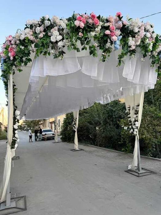 Сахна безаклари, декор