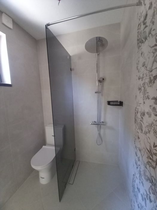 Параван за баня 6-8-10мм закалено стъкло