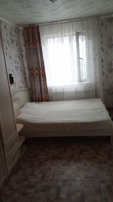 Продаю 4 комнатную квартиру