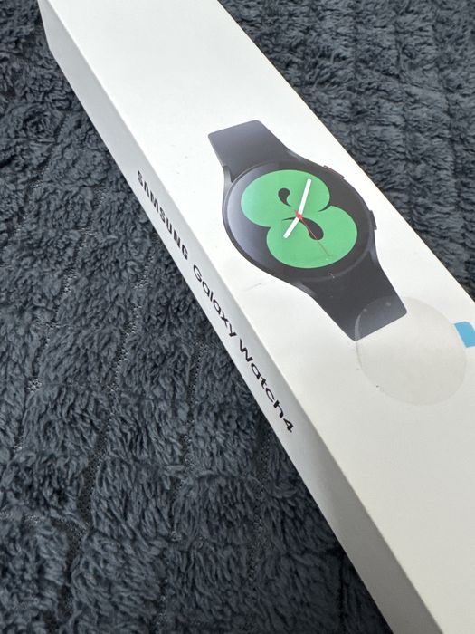 Продам Samsung часы Galaxy watch 4