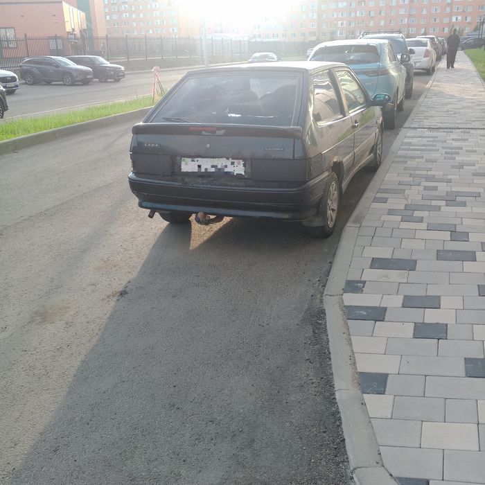 ВАЗ 2113 автомобиль