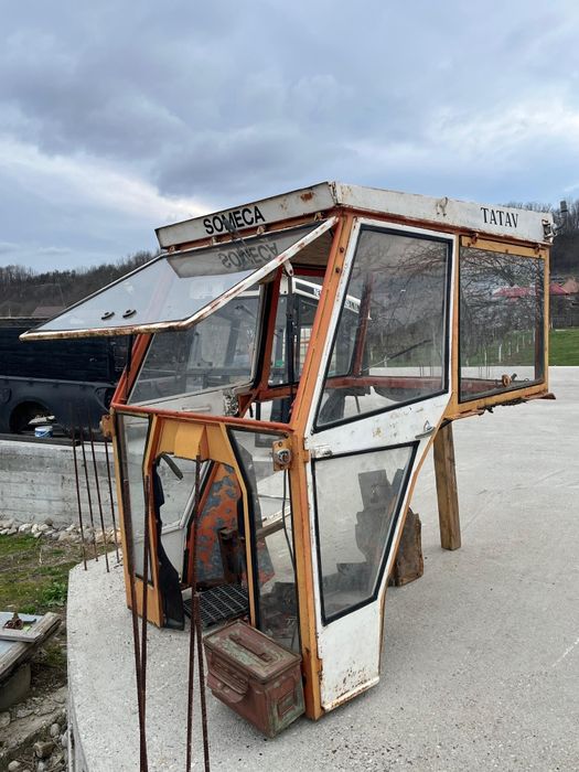 Cabină Tractor pe Aripi Fiat,Universal 445,640,550,600,500 etc