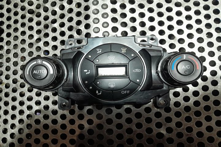 Comanda clima 8A6T-18C612-BJ 8A6T-18C612-BJ Ford Fiesta MK7