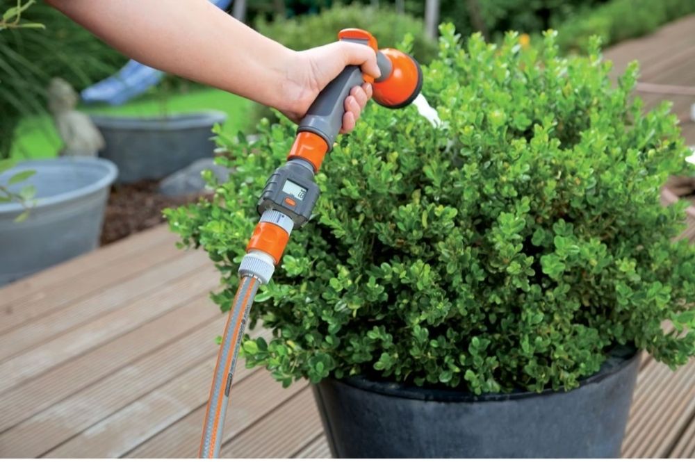 Цифров индикатор за разход на вода