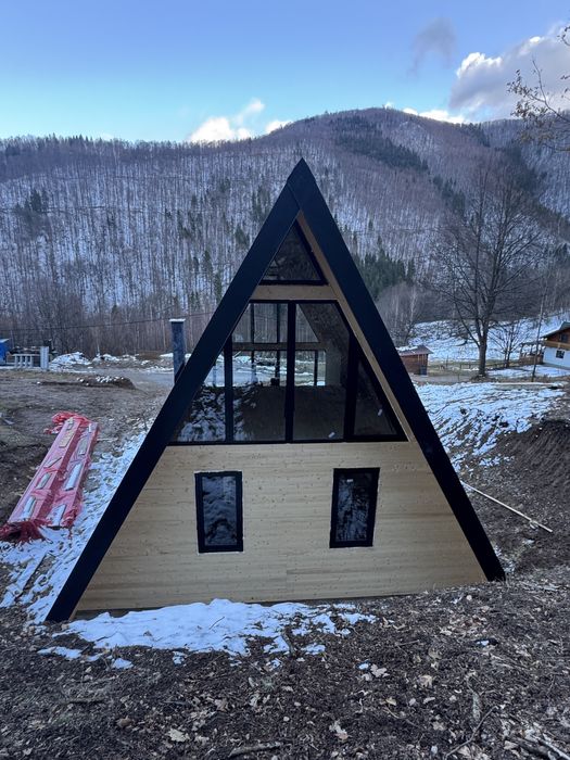 Constructii cabane A-Frame si case Modulare din lemn