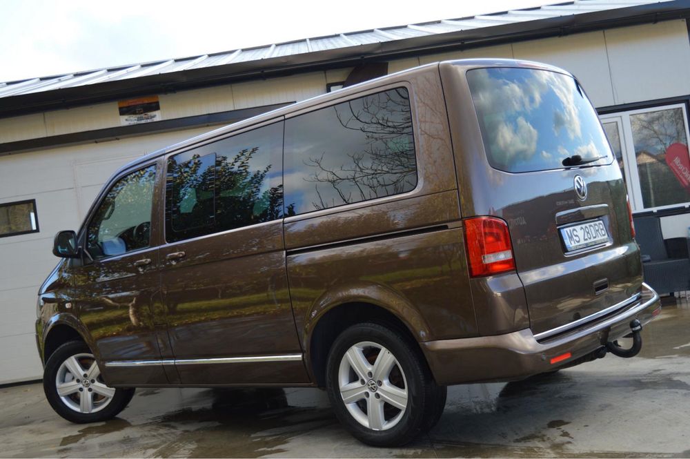VOLKSWAGEN Multivan 2010 — imagine 4