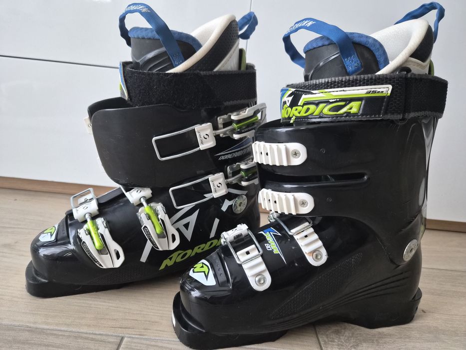 Clapari Nordica Dobermann , copii, băieți