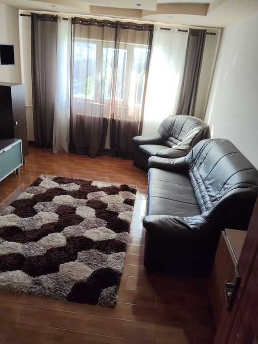 Apartament 3 camere decomandat mobilat complet