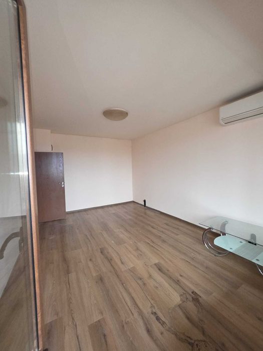 Продава се Тристаен апартамент в Пловдив, Южен - 74 кв.м за 1013 €/кв.м - Снимка #1