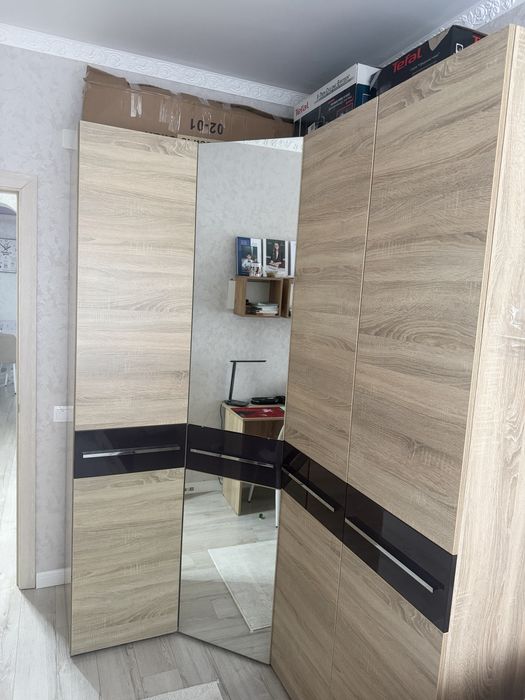 Продам очень хороший шкаф