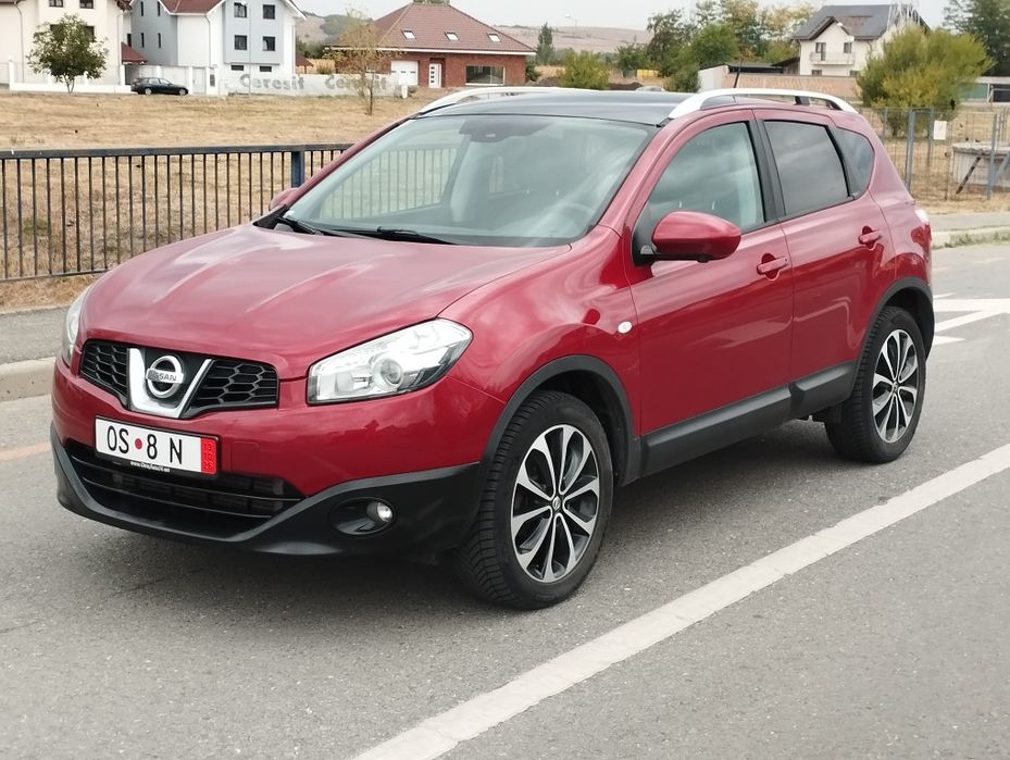 Nissan Qashqai 2,0dci,automata,4x4,panoramic,camera 360",impecabila.