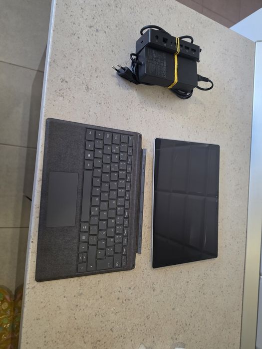 Tableta microsoft surface 4pro