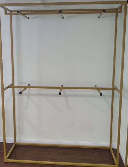 Рейл для магазина одежды