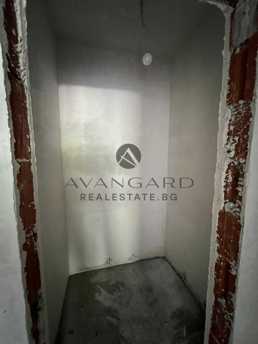 Продава се Тристаен апартамент в Пловдив, Кючук Париж - 140 кв.м за 783 €/кв.м - Снимка #8