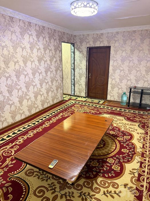 Qarshi sh., Paxtakor m/t — 2 xonali shinam uy sotiladi (59 m²)